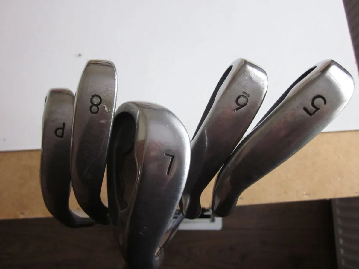 Acer Step Cavity XP Irons 5-8/Wedge RH - Image 1