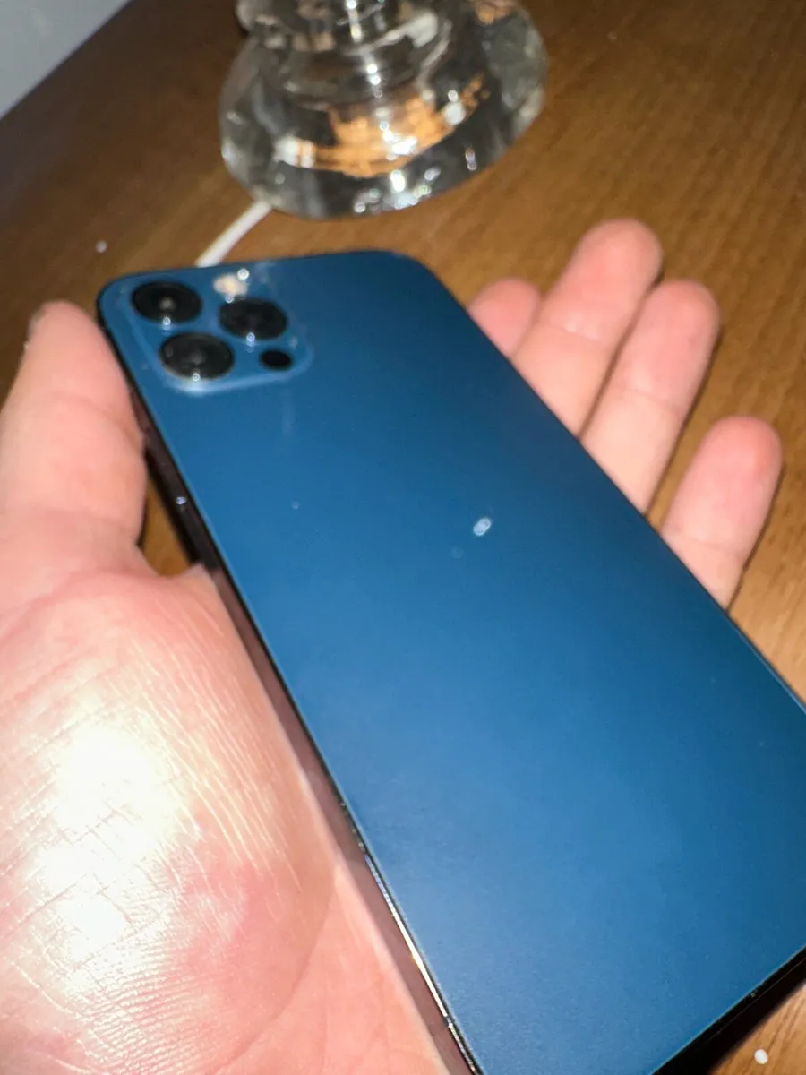 iPhone 12 Pro - Image 3