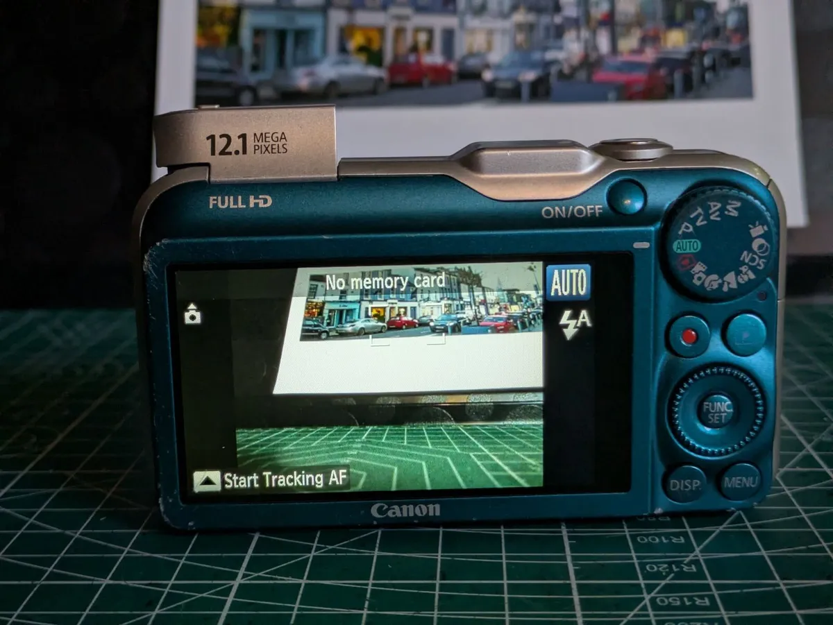 Canon SX230 HS compact camera - Image 3