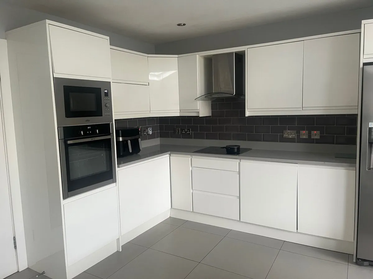 Kitchen & Appliances - Image 2