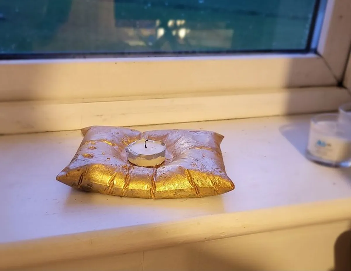 Handmade concrete candle pillows - Image 1