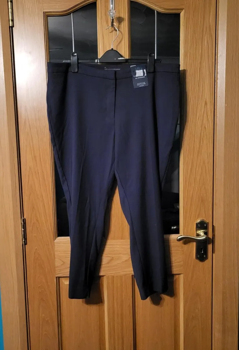 M&S navy trousers, Size 20 Short, BNWT - Image 1