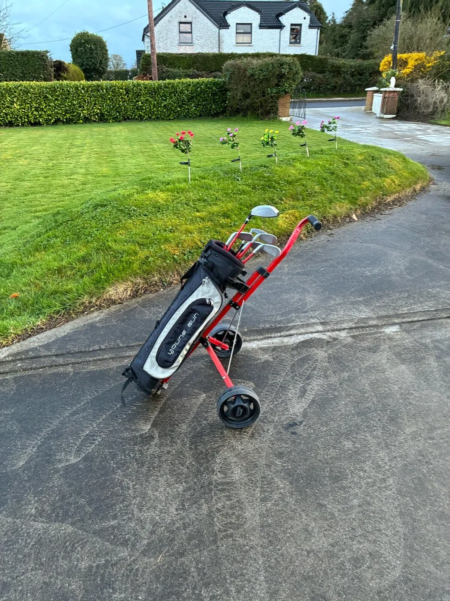 Trolley Bag Clubs 10 to 13 - Image 1
