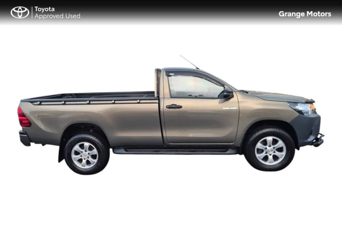 Toyota Hilux 2.4 DLX SINGLE CAB 2DR**EXTRAS** - Image 4