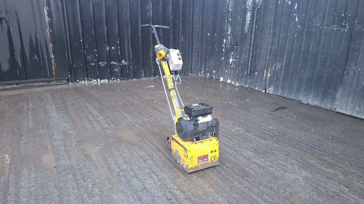 Red Band 110V Floor Grinder - Image 1