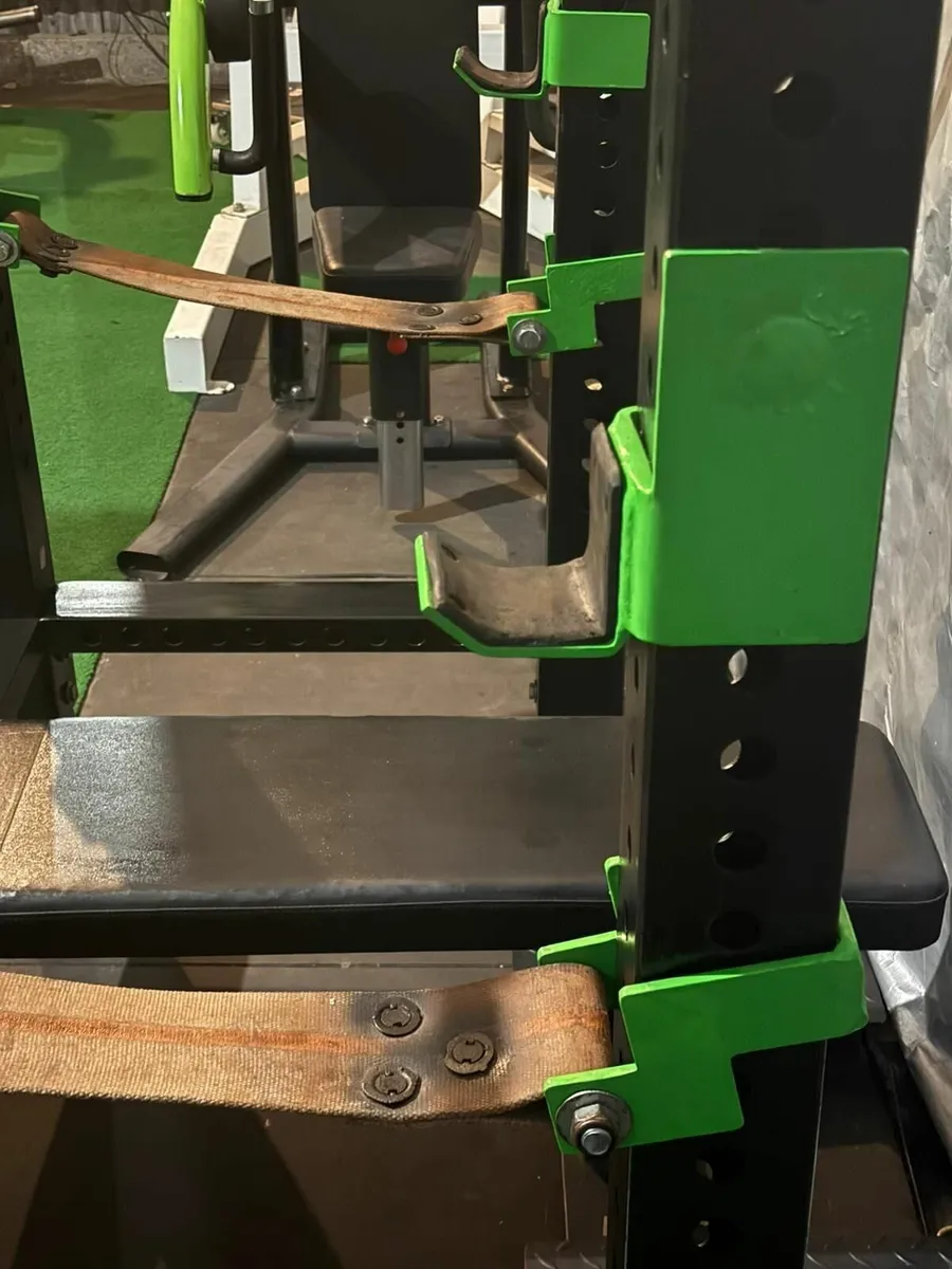4-Post Powerlifting Bench w/ Band Pins & Safety - Image 4