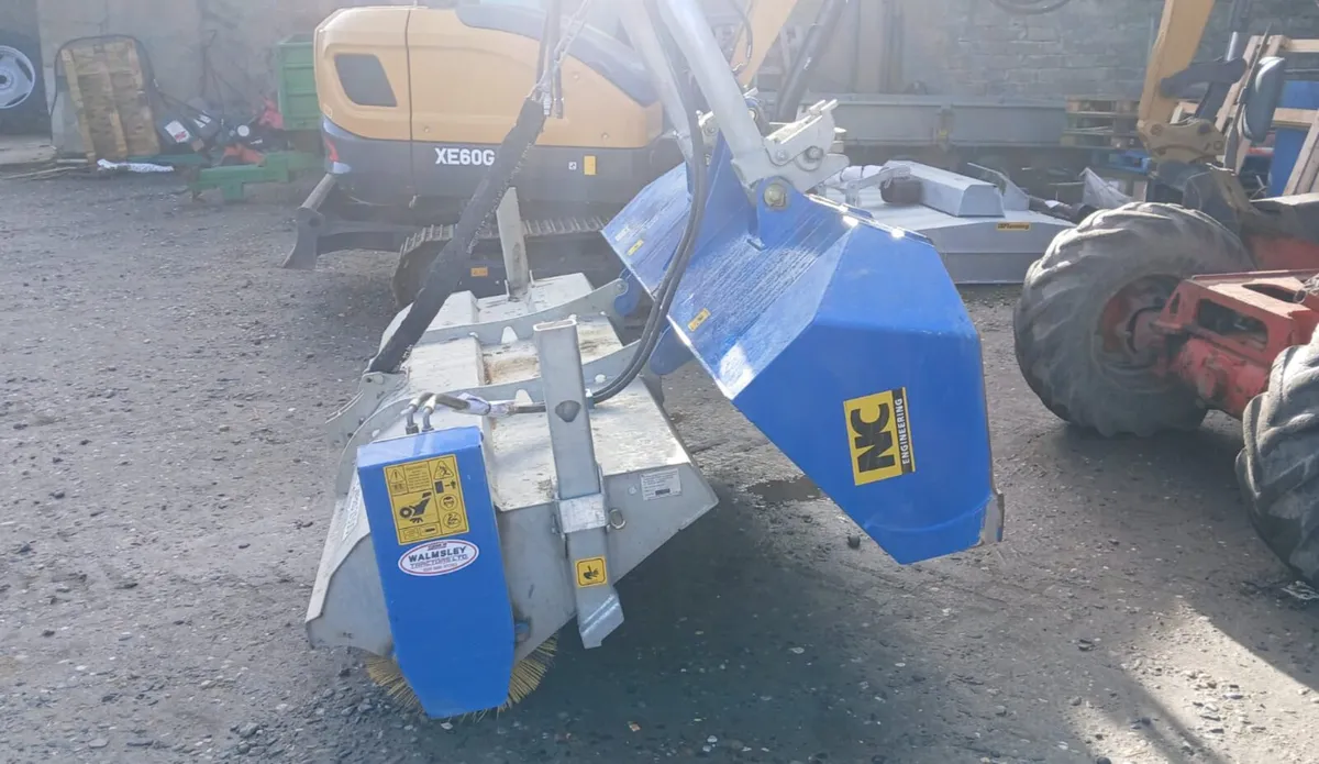 NC Multipurpose Road Sweeper Brush - Image 1