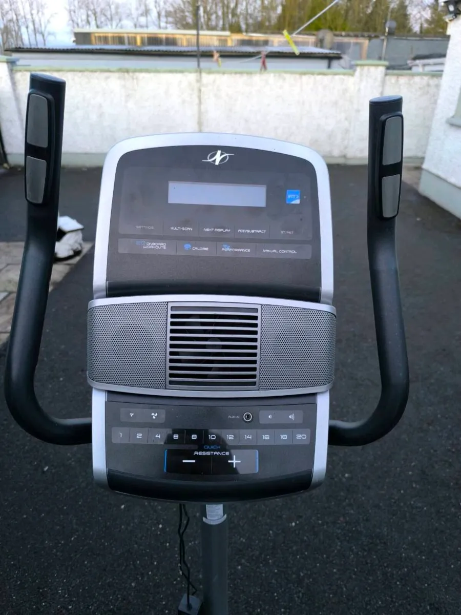 Exercise bike - Image 3