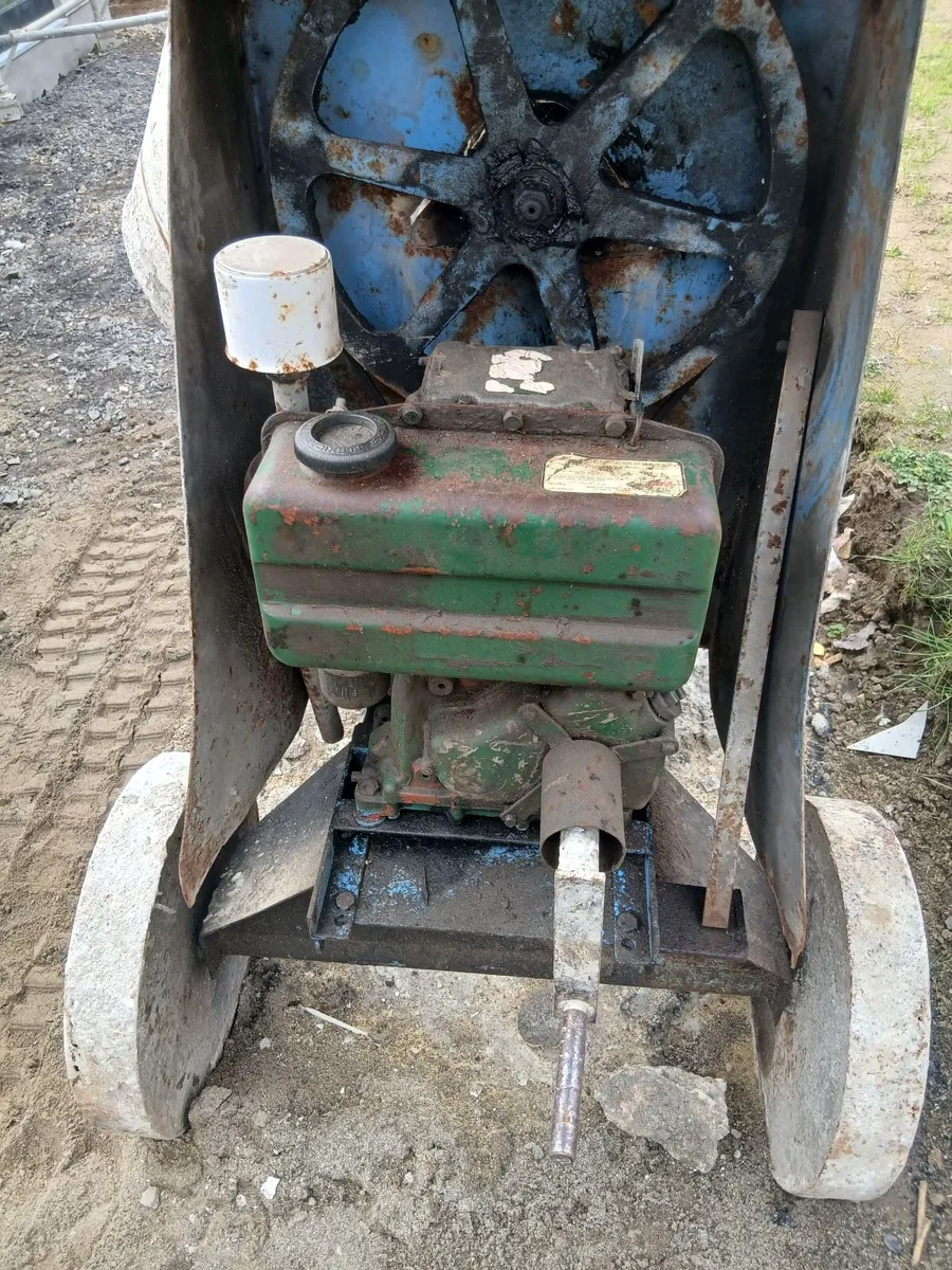 Diesel cement mixer - Image 2