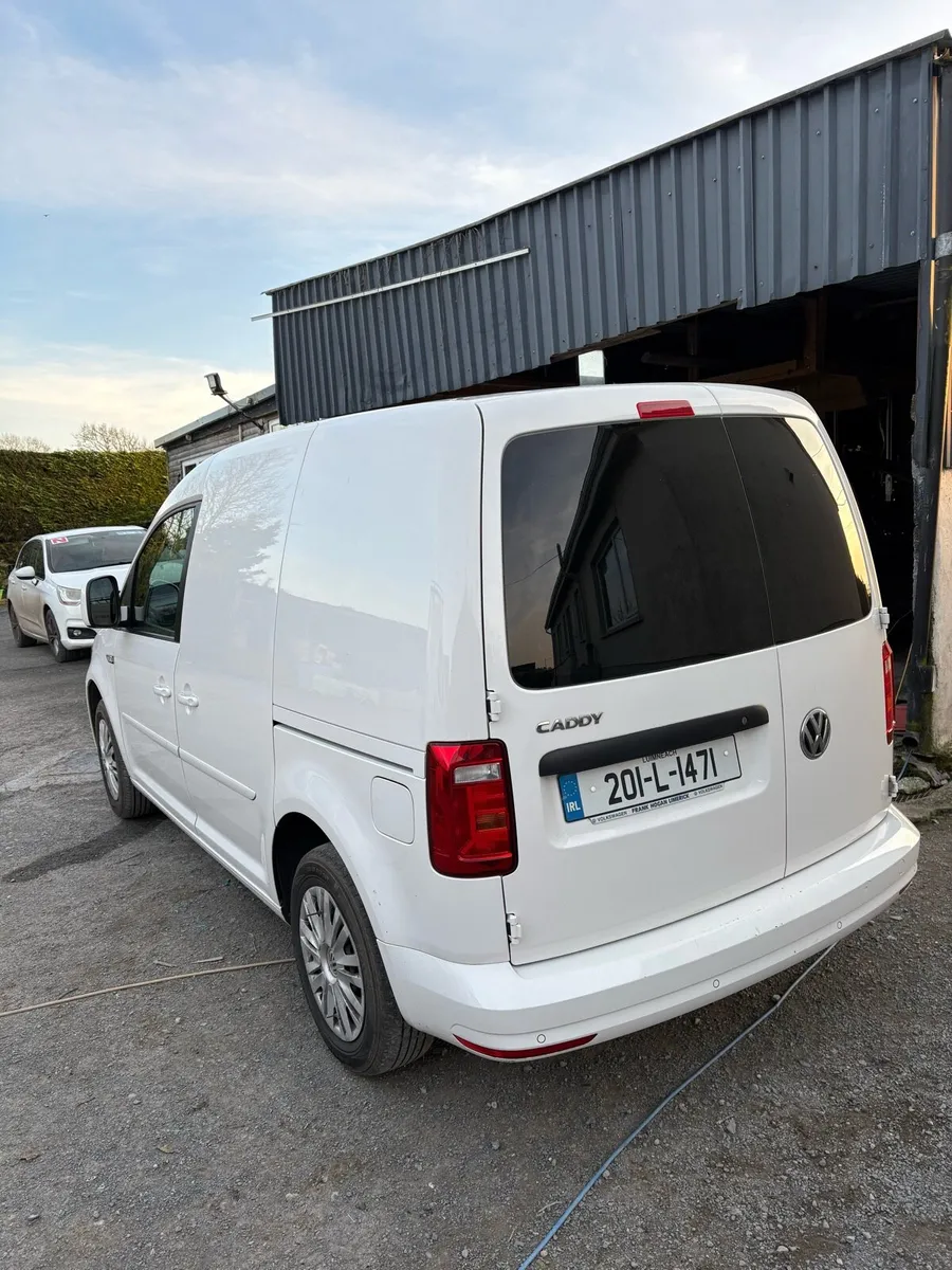 2020 Volkswagen Caddy 2.0L - Image 3
