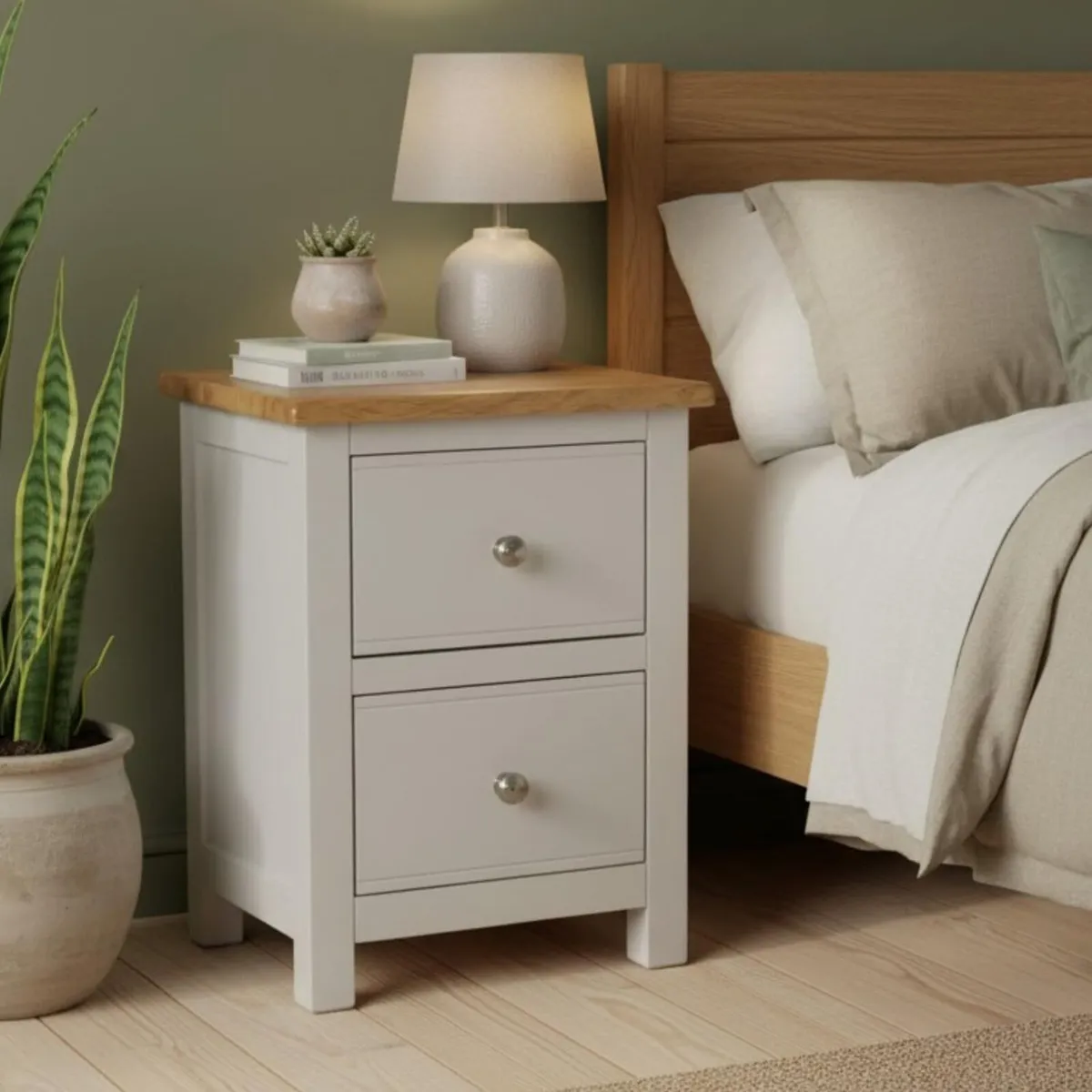 urniture 100% Oak Top Bedside Cabinet Deep - Image 3