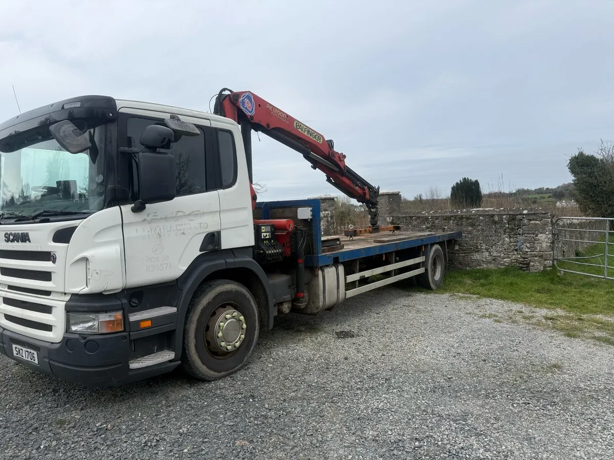 Scania p230 with pk12000 remote crane - Image 2