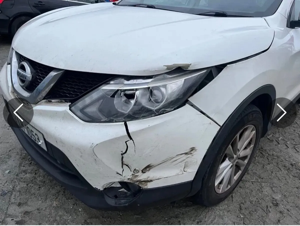 142 Nissan Qashqai 1.5 Diesel drive away - Image 4