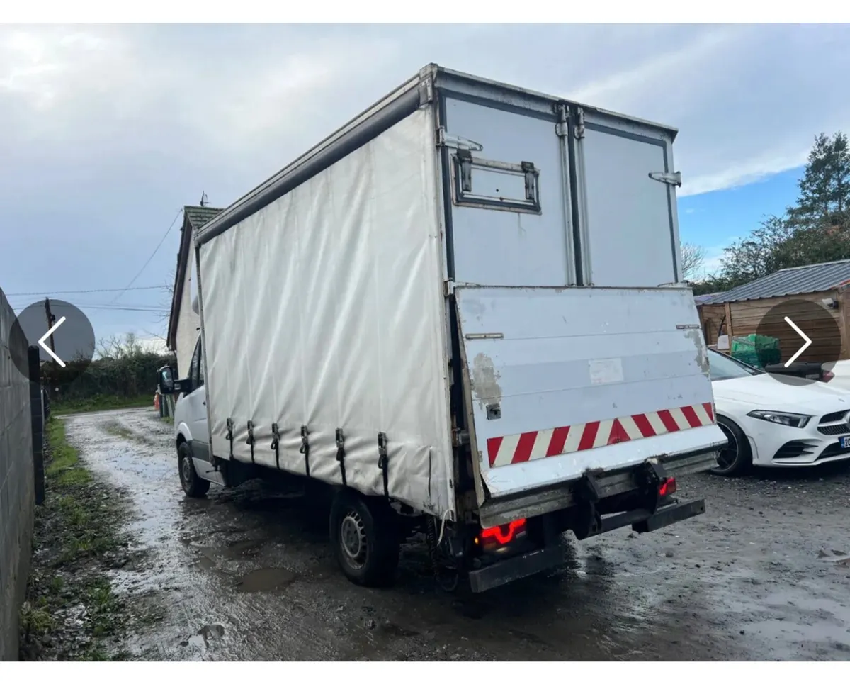 2010 Mercedes Springer Box body drive away - Image 3