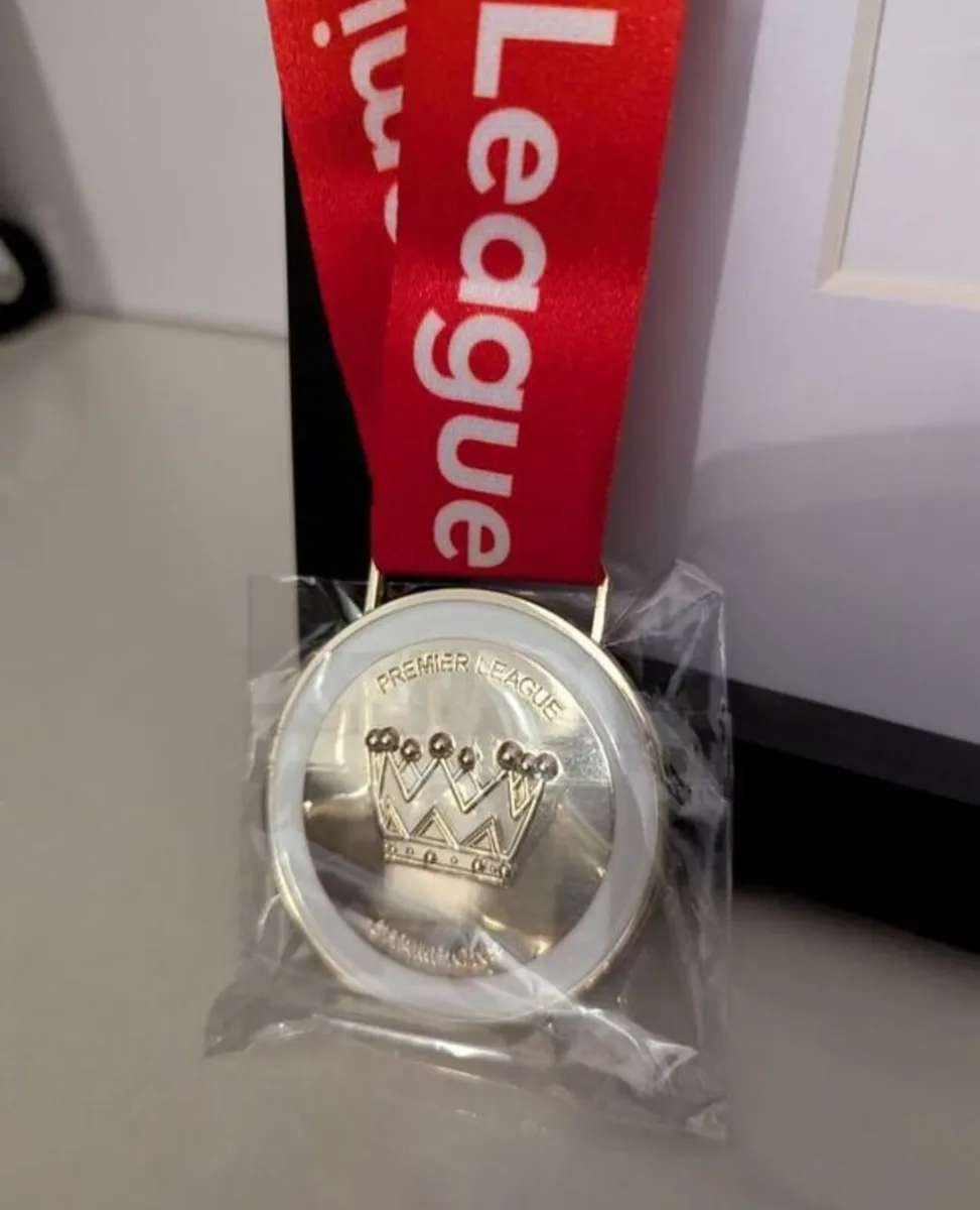 Liverpool Prem League Winning replica medal 19/20 - Image 1