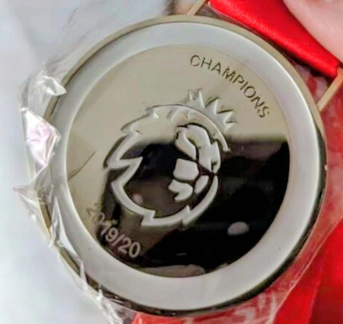 Liverpool Prem League Winning replica medal 19/20 - Image 2