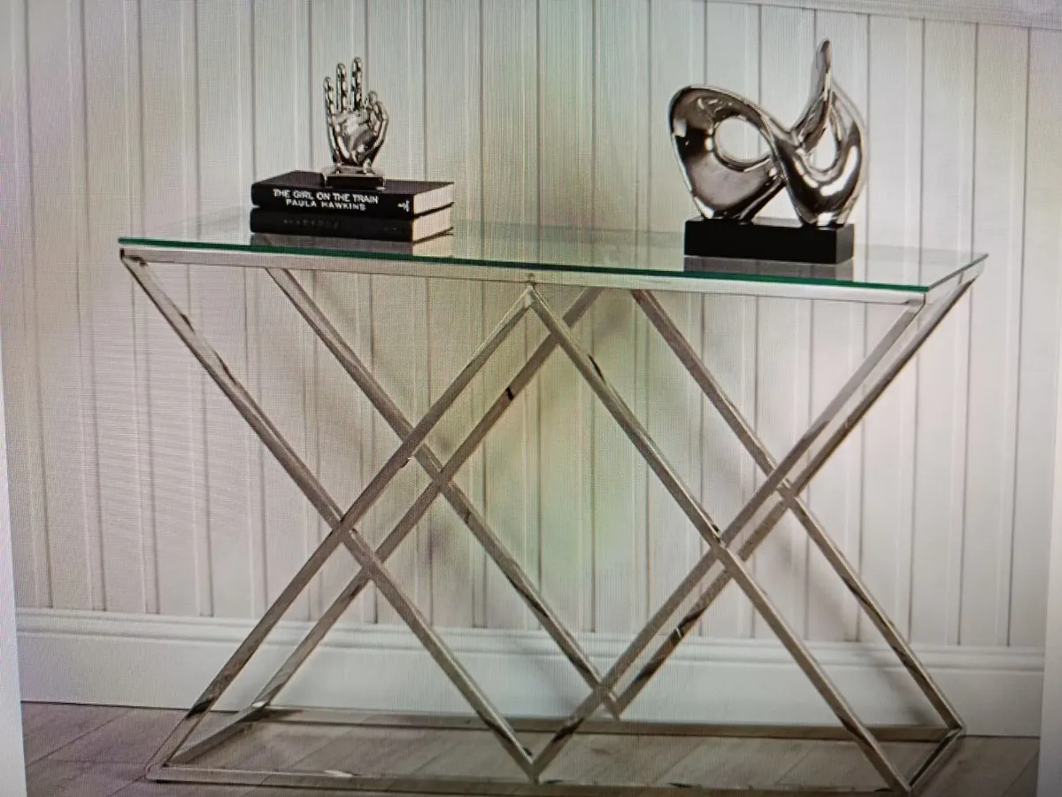Console table - Image 1