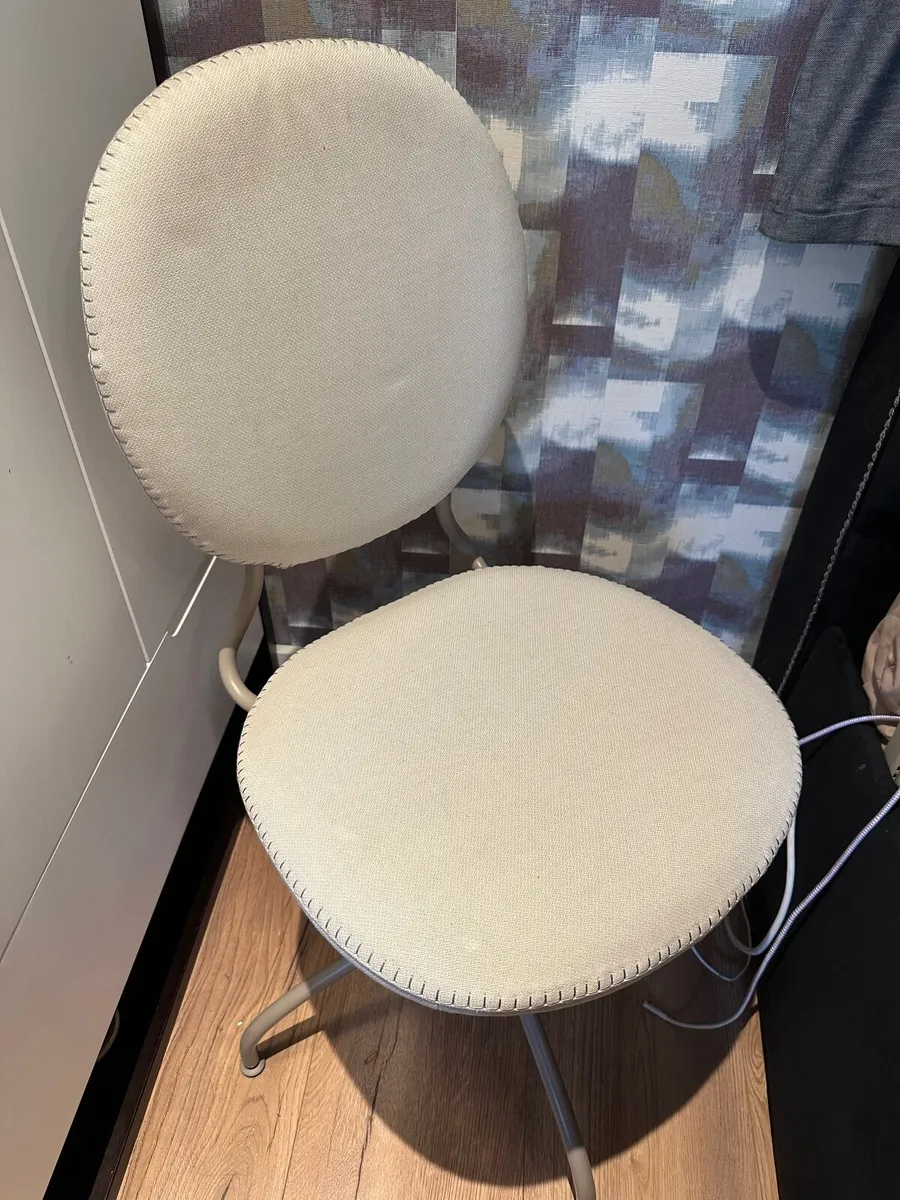 Swivel chair - Image 4