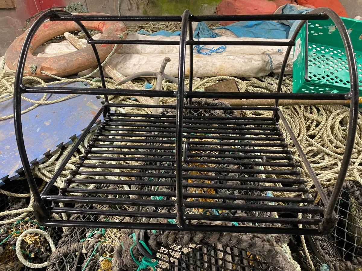 22x18 frames - Image 2