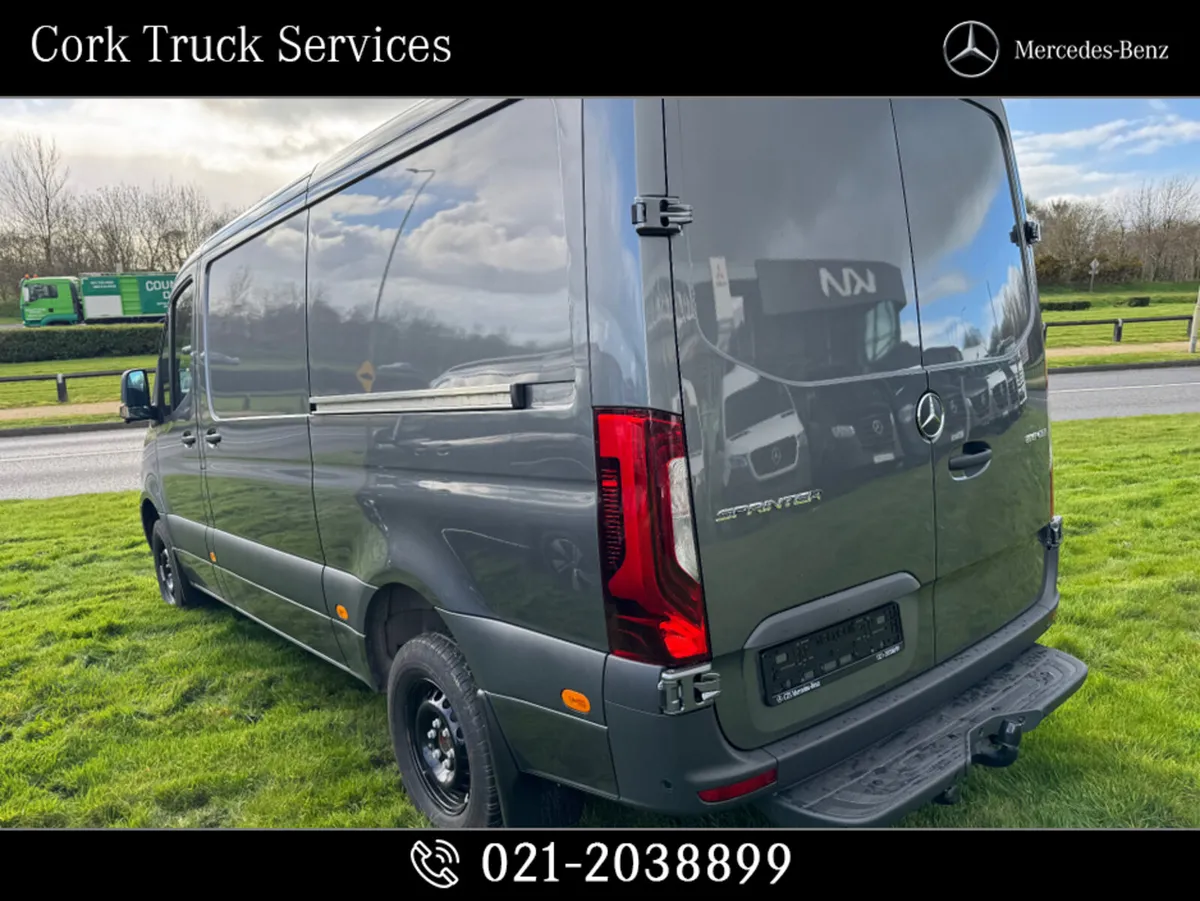 Mercedes-Benz Sprinter 319.36 Select Automatic CTS - Image 2