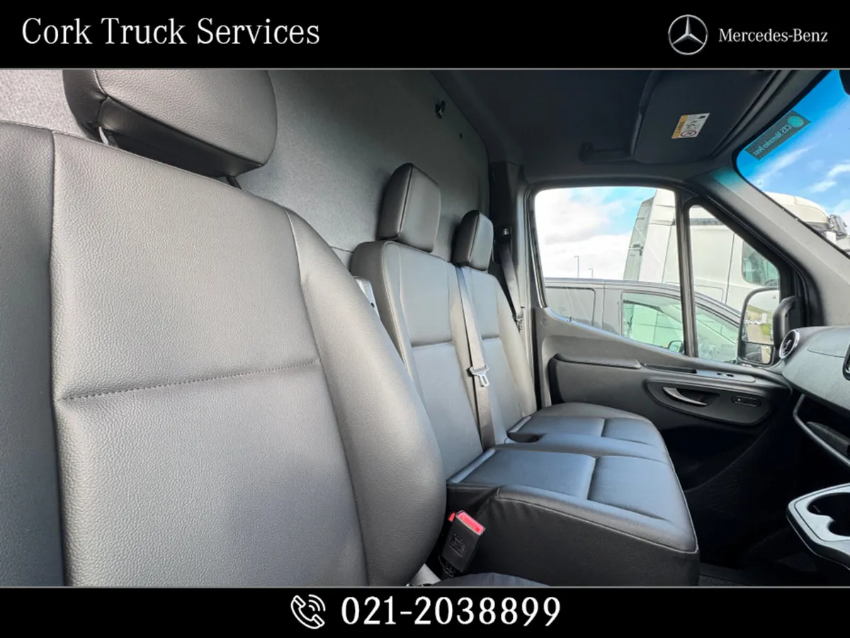 Mercedes-Benz Sprinter 319.36 Select Automatic CTS - Image 4