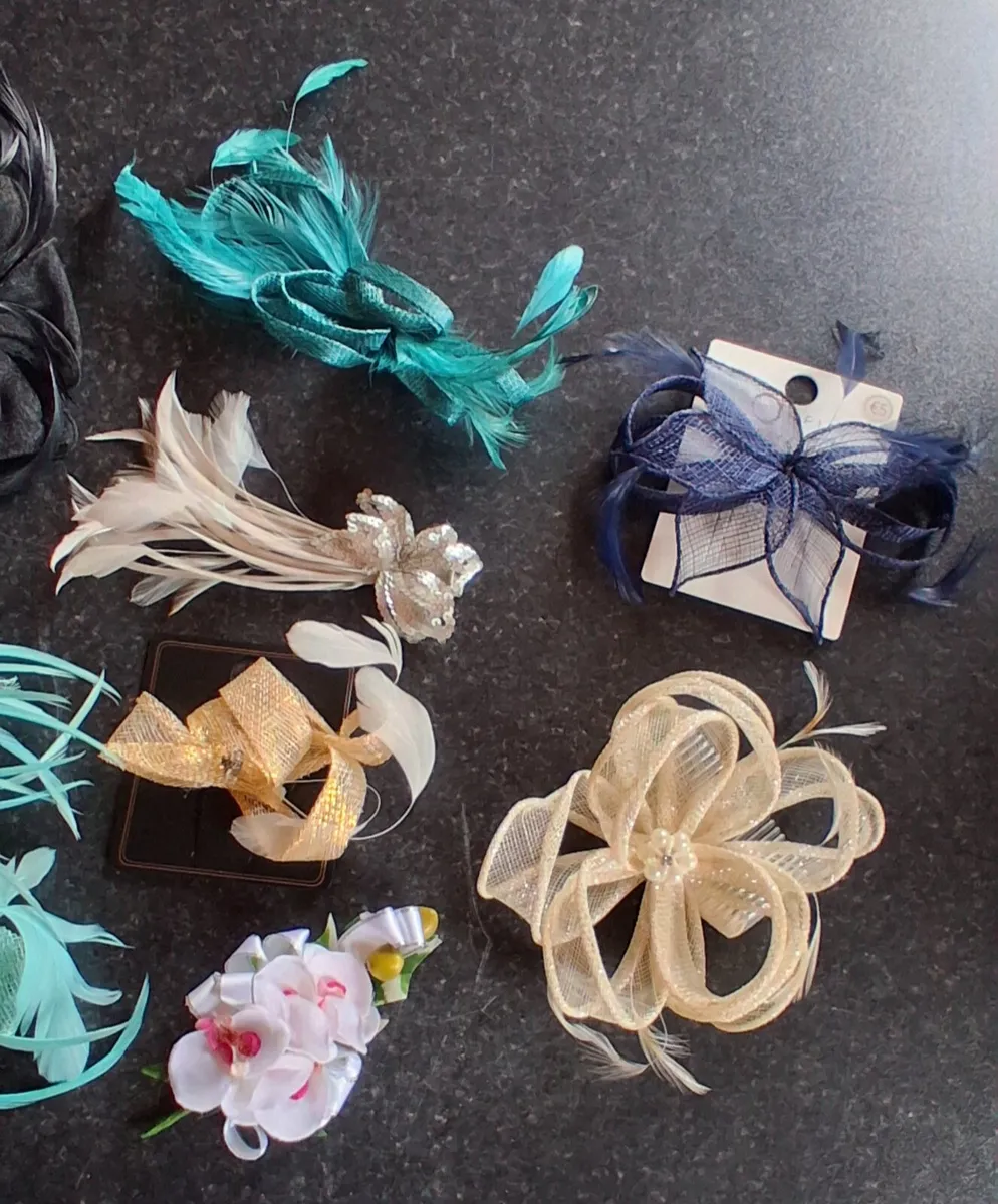 Selection of Fascinators - Image 3