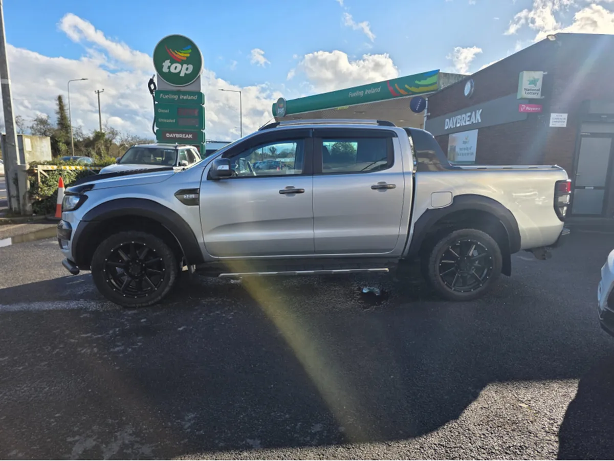Ford Ranger 3.2 TDCI WILDTRAK 4WD 20 200PS 4DR 200 - Image 2