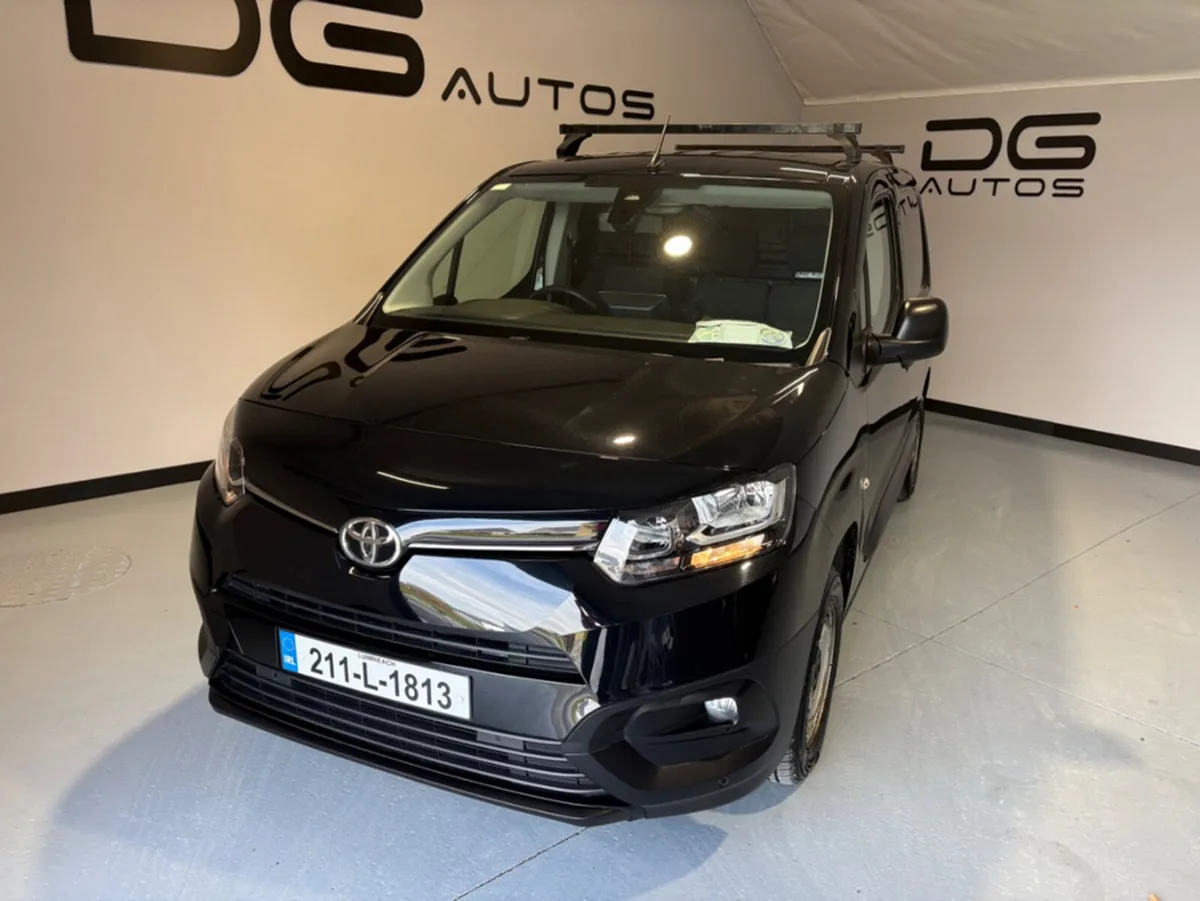 Toyota Proace CITY P 1.5 75HP GX SW SWB 3DR - Image 3