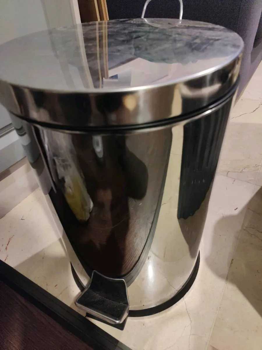 Kitchen bin - Image 1