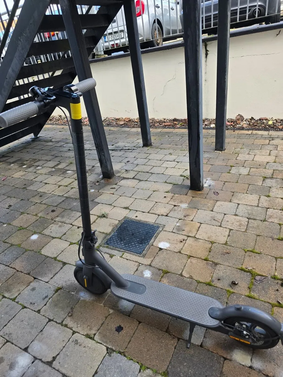 Xiaomi Mi Escooter 1S - Image 1