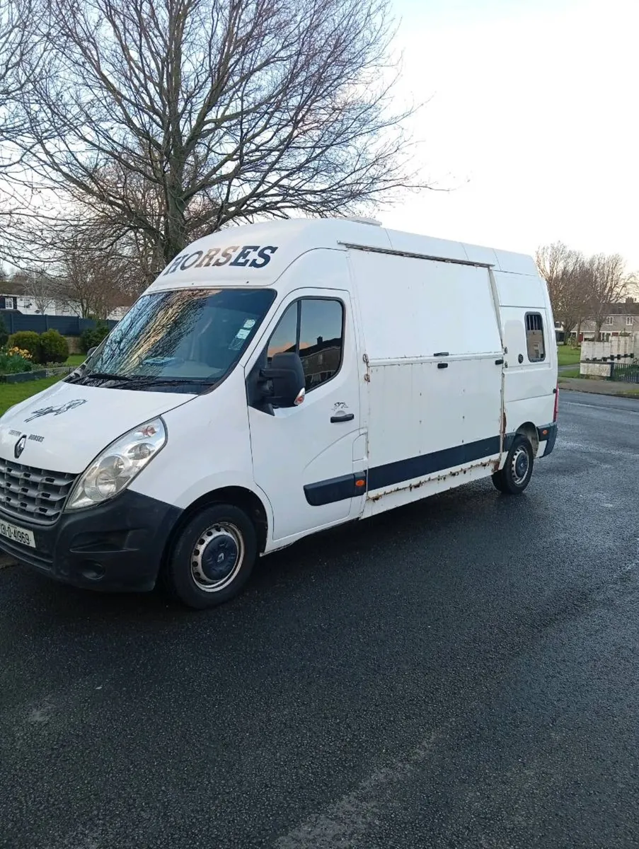 Horsebox van for sale - Image 1