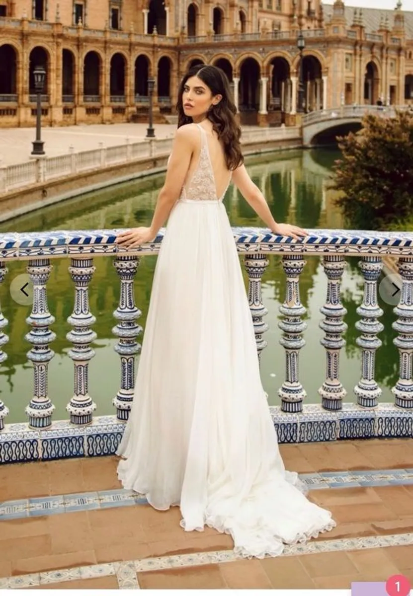 Stella York / Catherine Deane Wedding Dress - Image 3