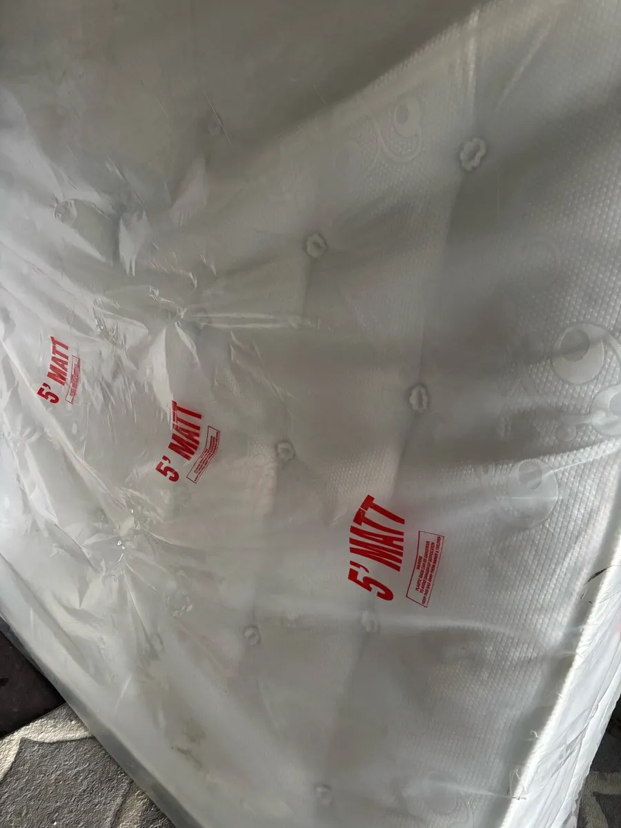 King size mattress (New)