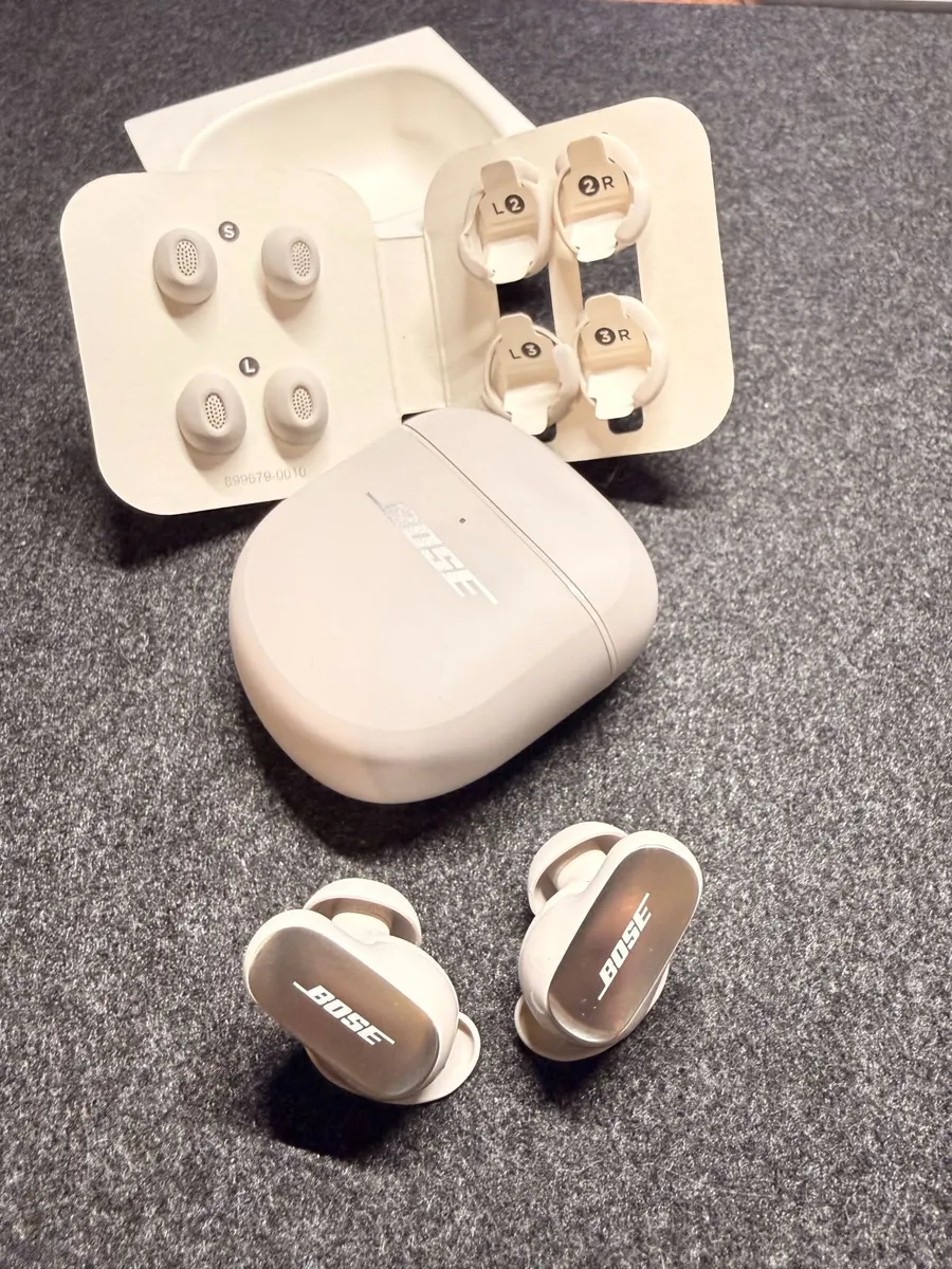 BOSE QuietComfort Ultra Earbuds (Gen 2) - Image 4