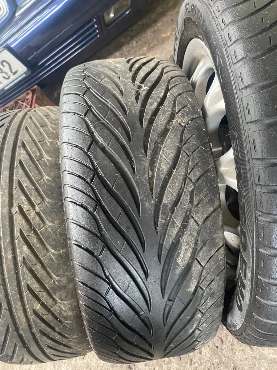 Set of alloys complete with perfect tyres - Image 4