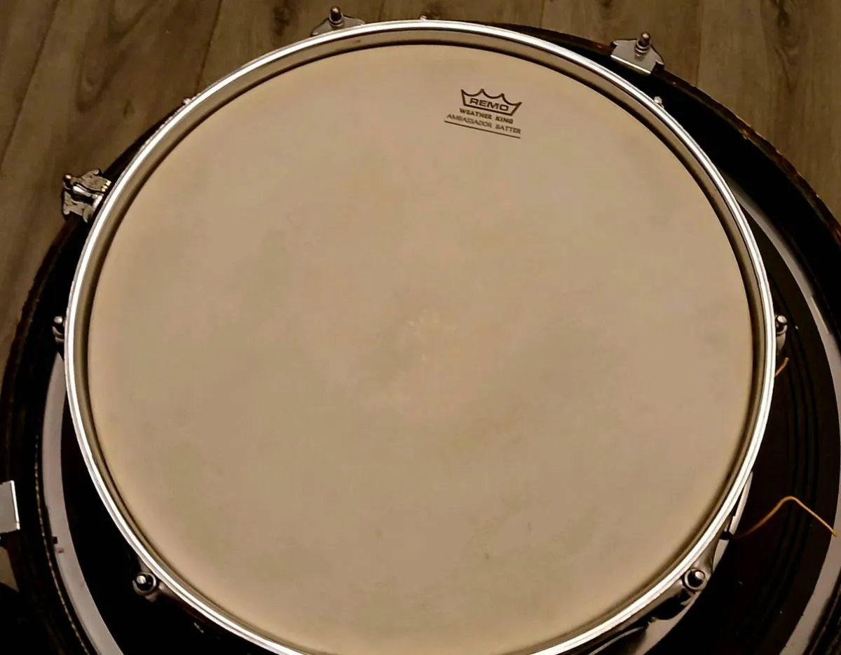 Pearl sensitone brass snare - Image 2