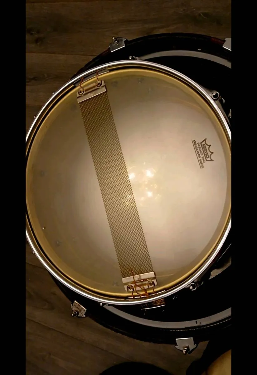 Pearl sensitone brass snare - Image 4