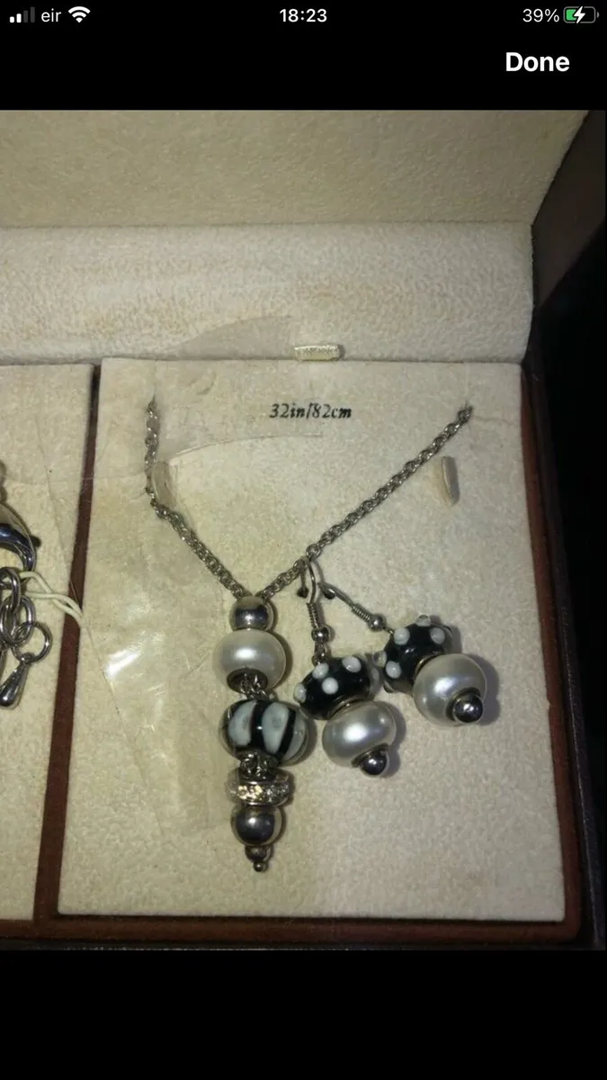 Ladies stunning set €30 - Image 2