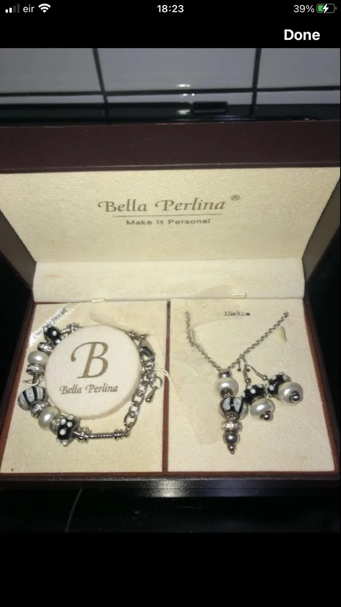 Ladies stunning set €30 - Image 4