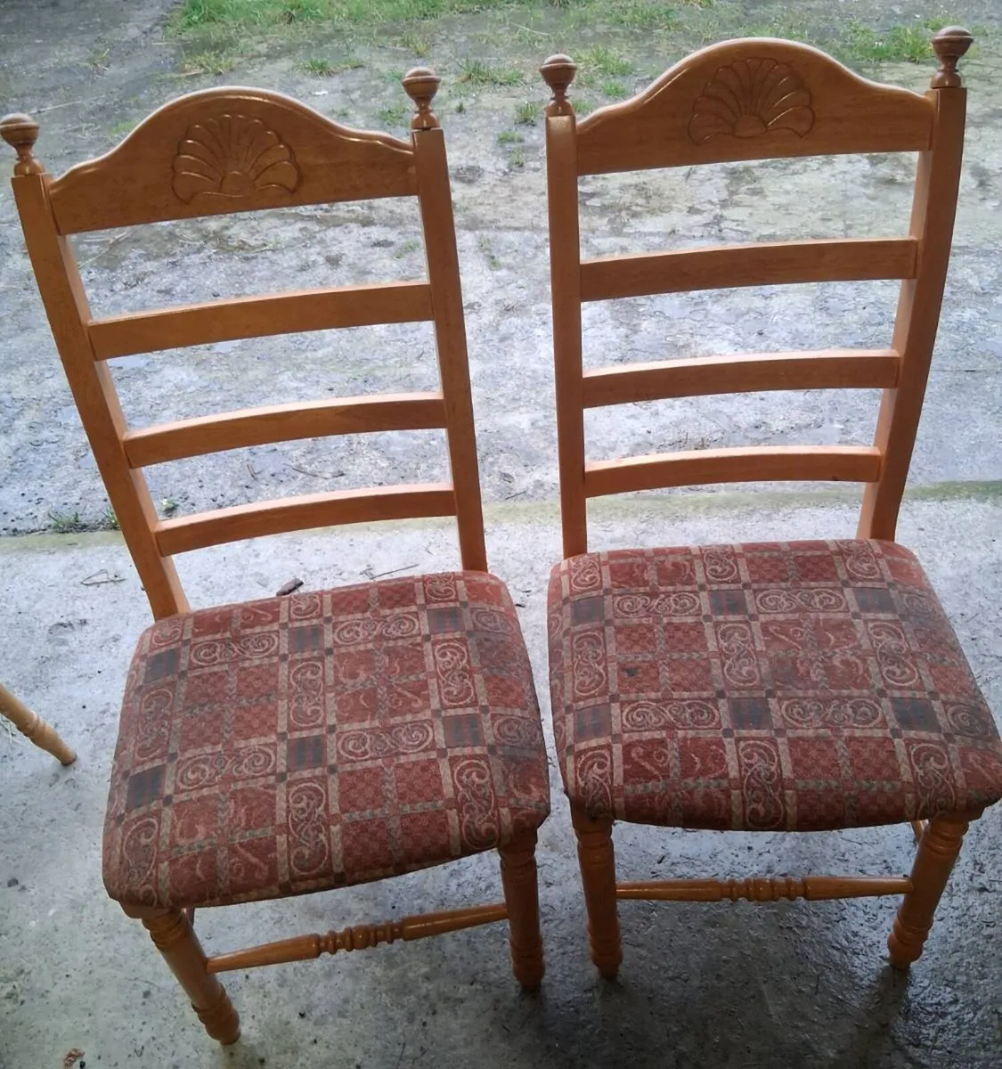 Dishwasher +electric cooker, 2 chairs - Image 2
