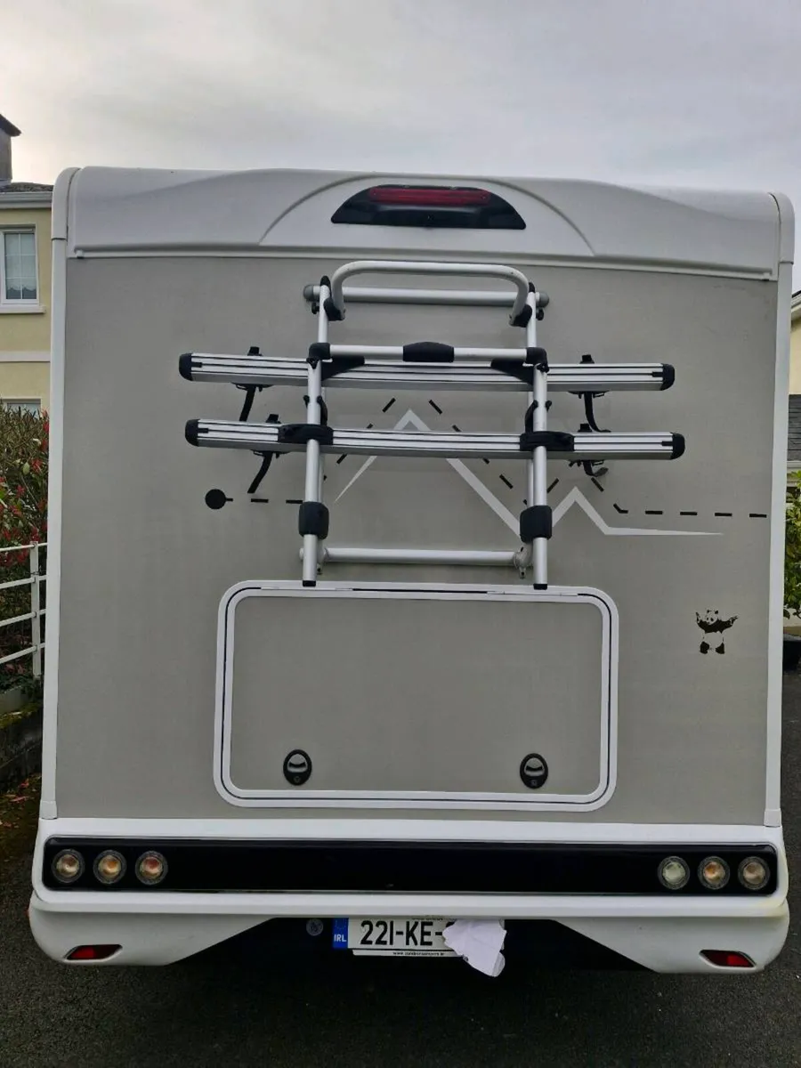 Camper van - Image 3