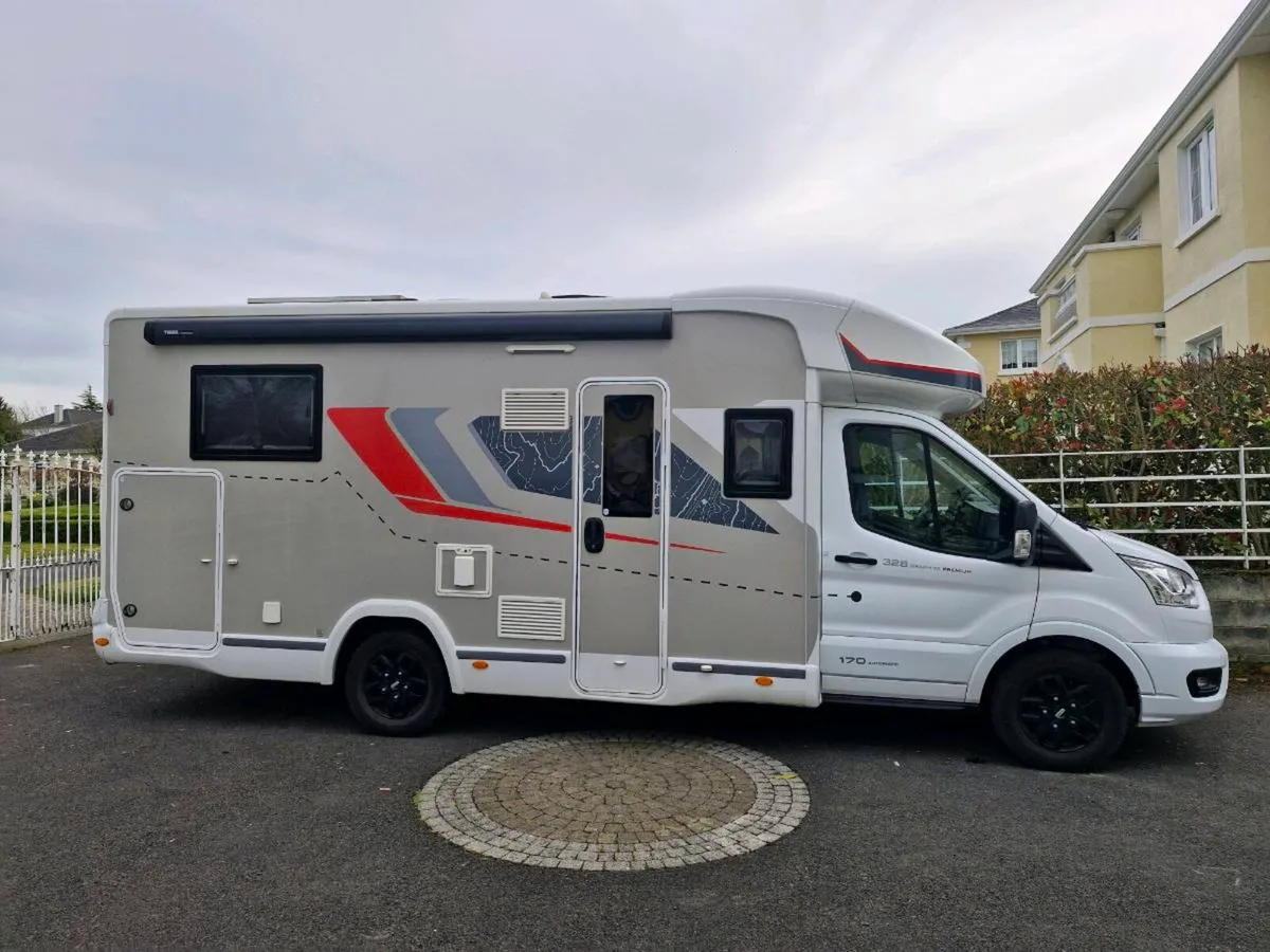 Camper van - Image 1