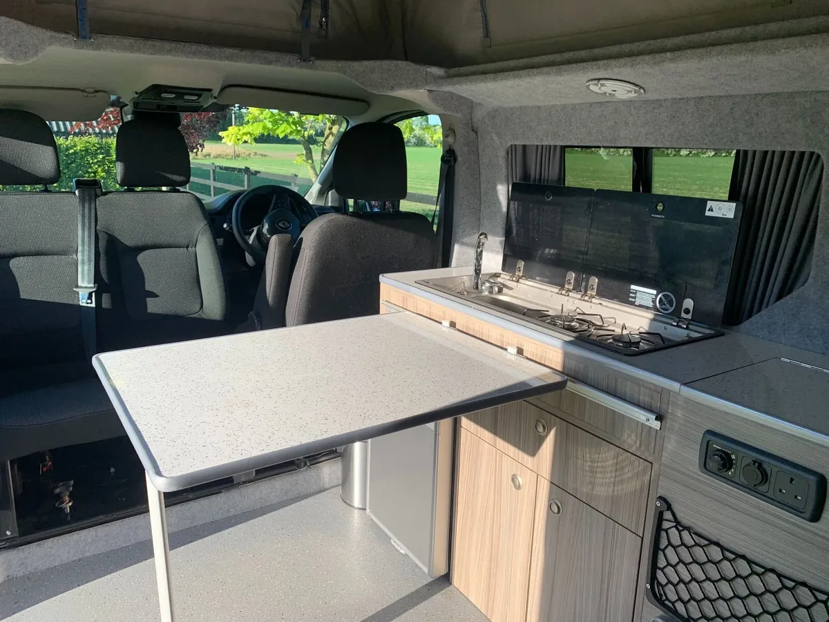 2023 Renault Traffic 2.0L AdBlue DCI 130 Campervan - Image 4