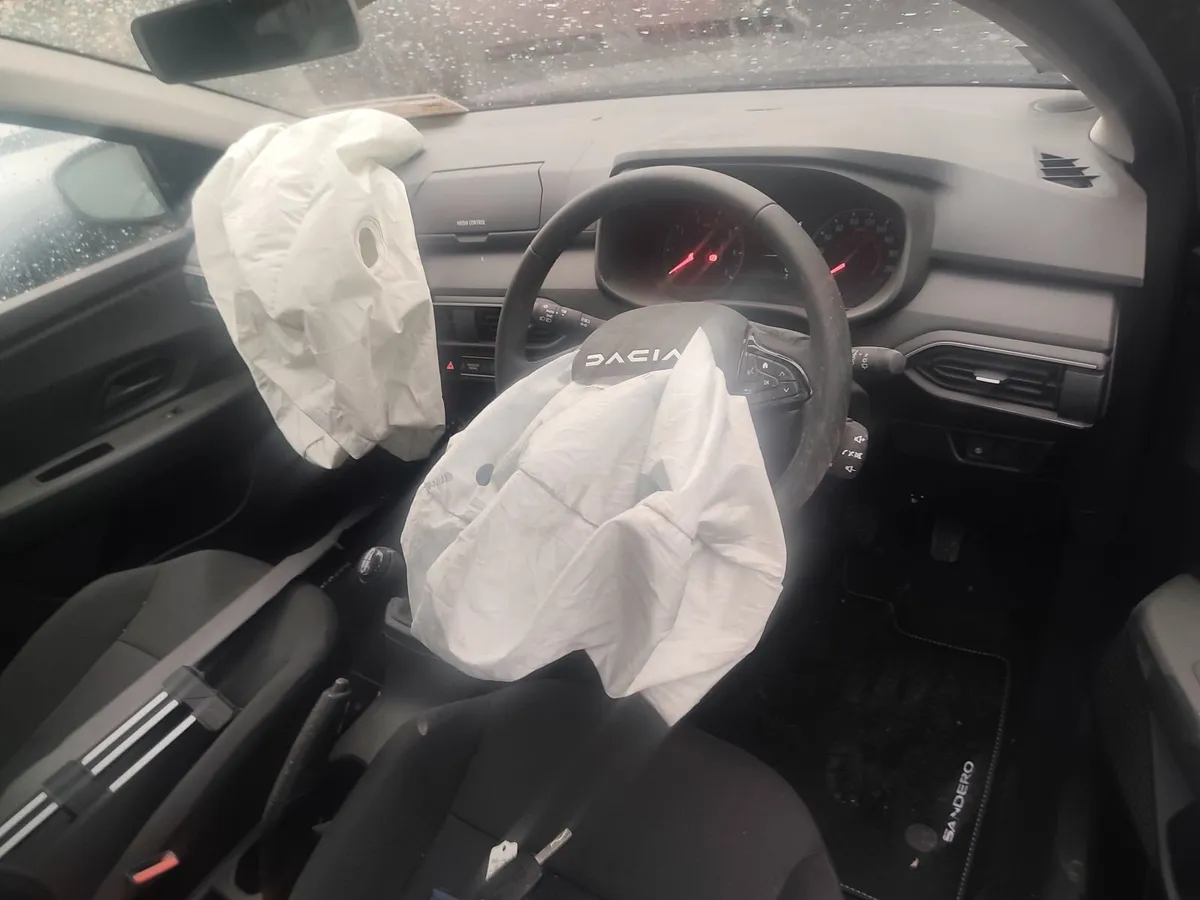 251 dacia sandero - Image 2