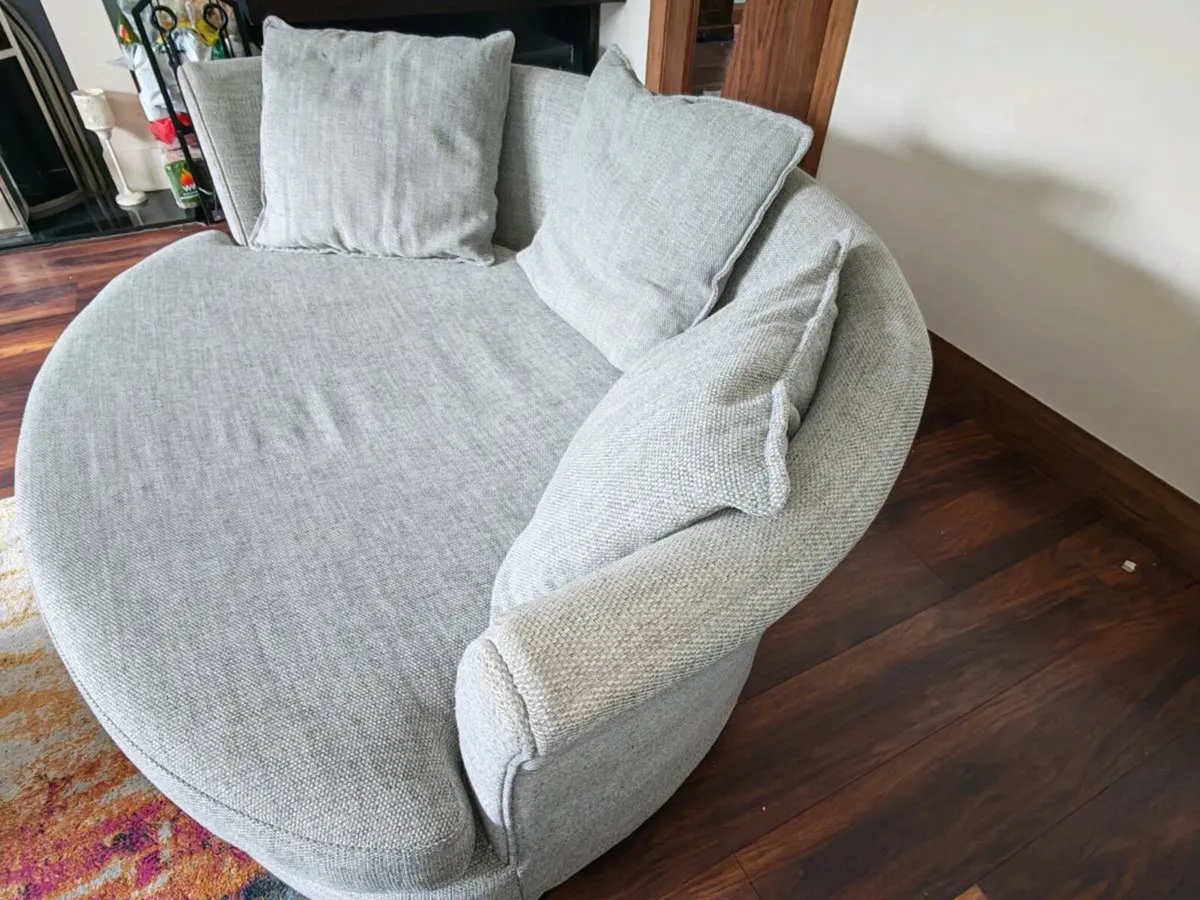 DFS Lorella cuddle couch - Image 1