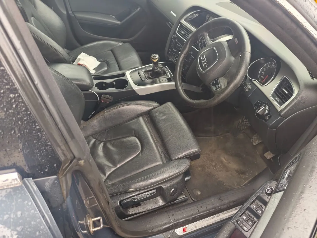 2010;audi a5 - Image 1