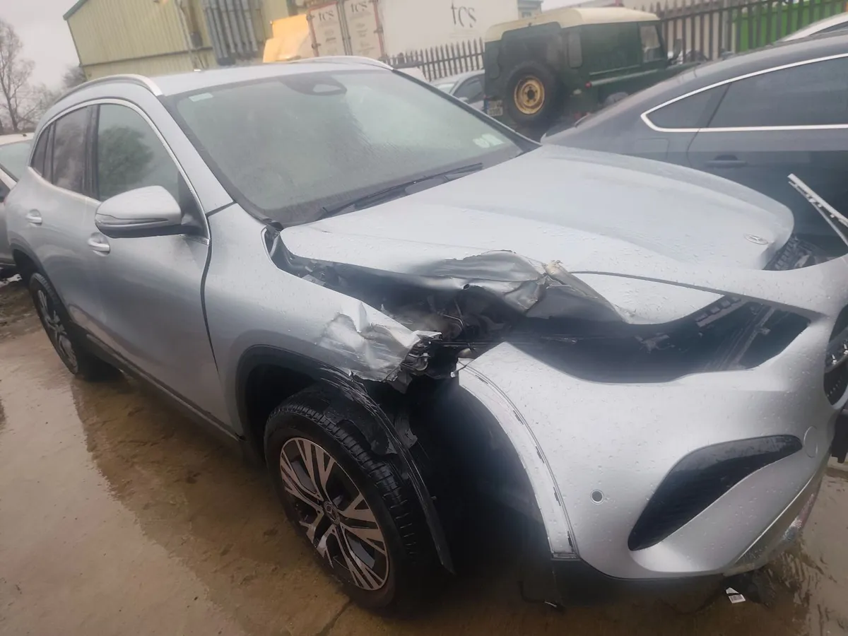 241 mercedes gla - Image 3