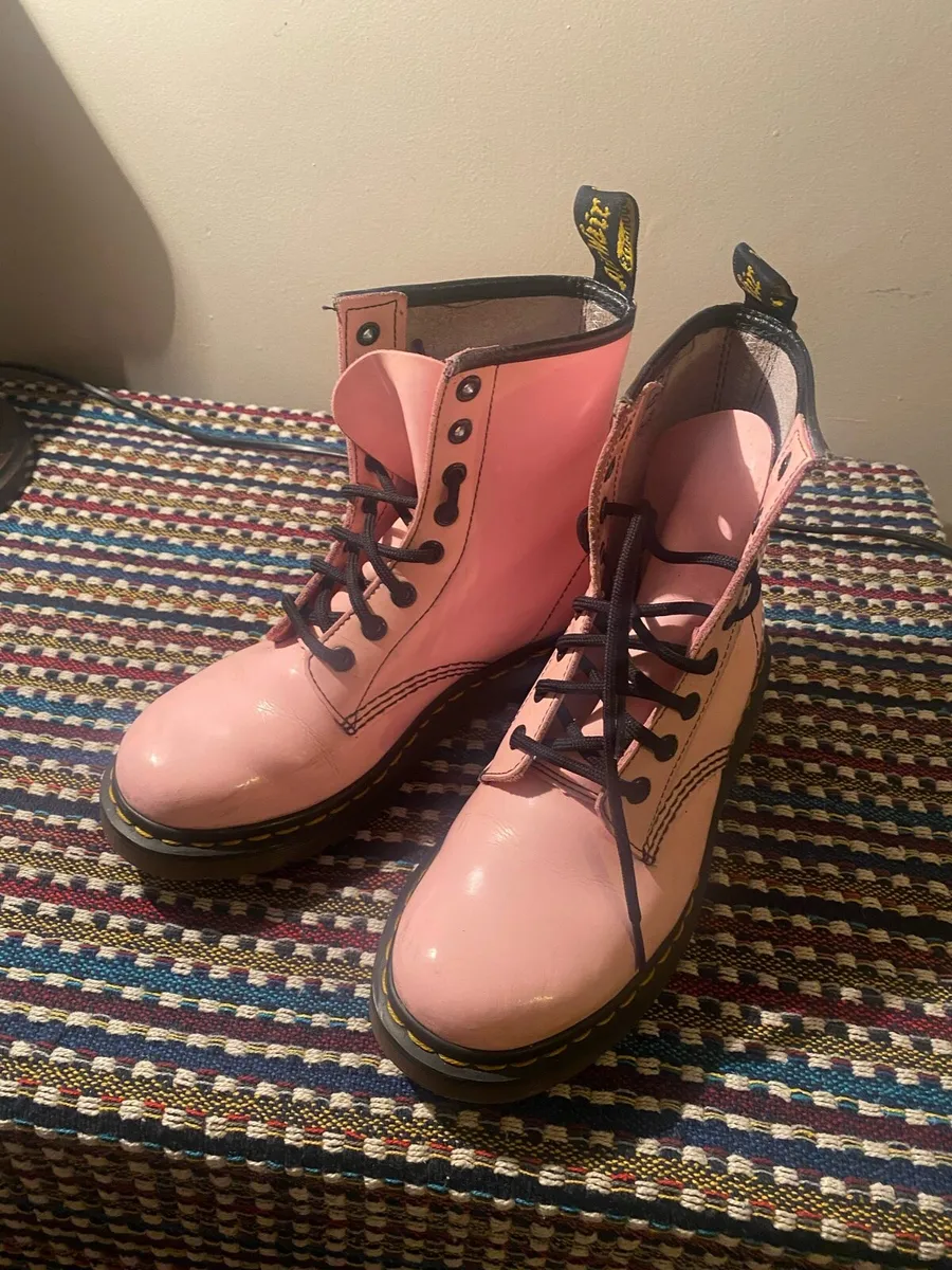 Dr martens pink boots - Image 1