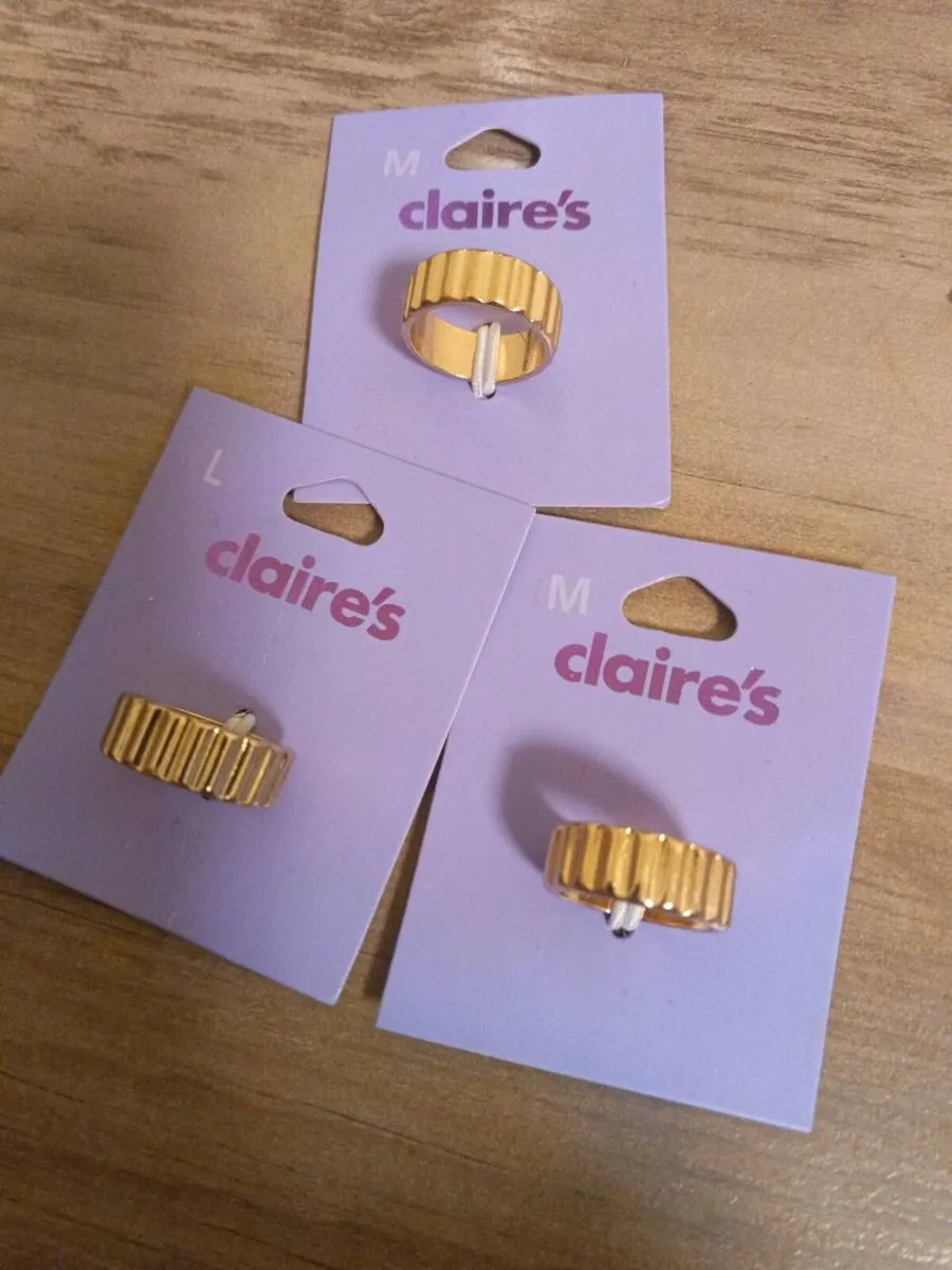 Claire's rings - Image 1