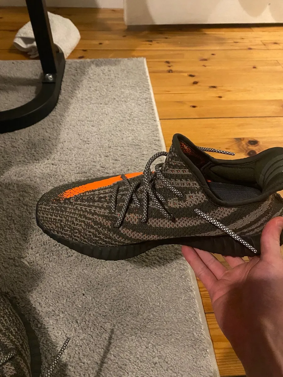 Yeezy 350 - Image 4